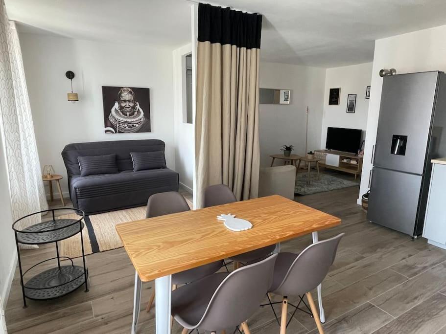 Tres Bel Appartement, Port Sanary, Екстериор снимка